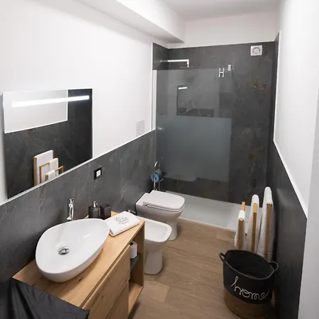 Matilde's House Apartman Terrasini